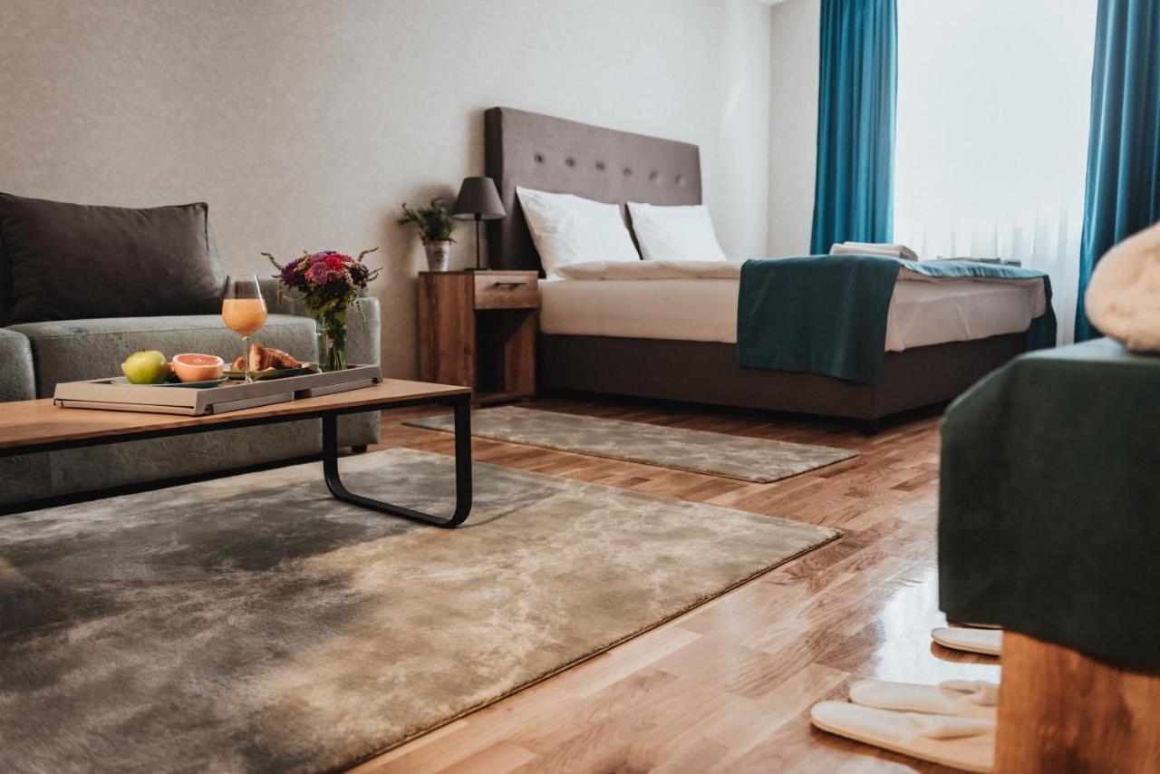 Magellan Family Lux Apartments Novi Sad Esterno foto