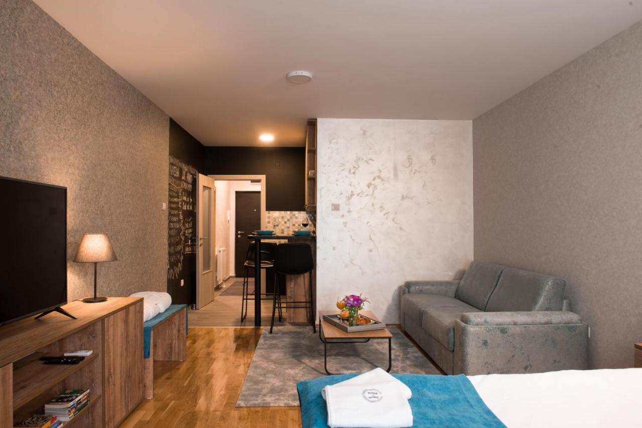 Magellan Family Lux Apartments Novi Sad Esterno foto
